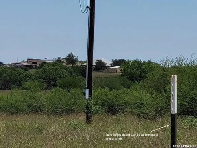 277 Joy Ln Pleasanton, TX 78064
