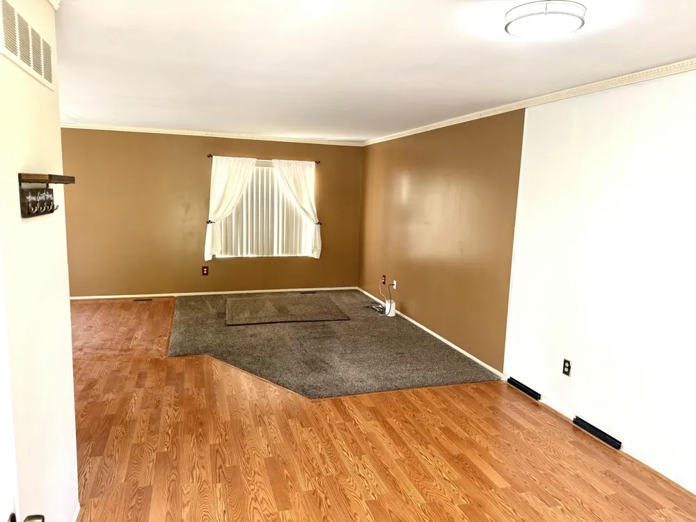 308 David Street Pontiac, MI 48341