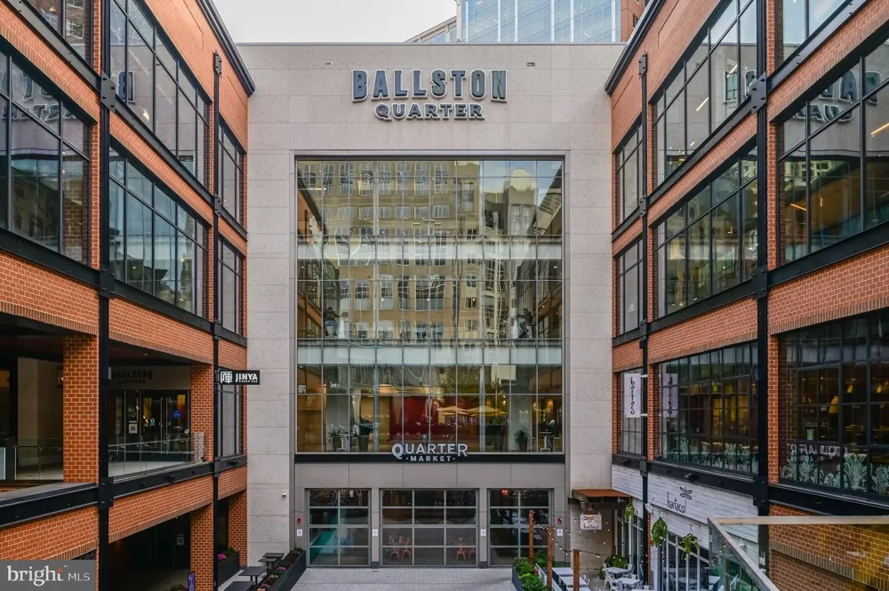 4358 PERSHING DRIVE #3 Arlington, VA 22203