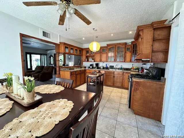 3174 Del Rio Blvd Eagle Pass, TX 78852