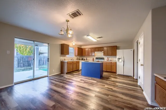 3333 Whisper Haven Schertz, TX 78108