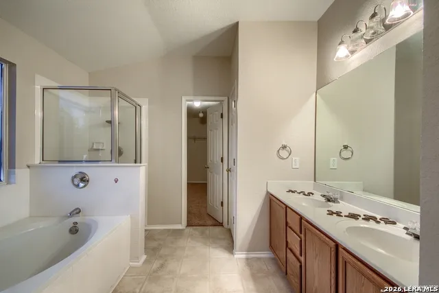 3333 Whisper Haven Schertz, TX 78108