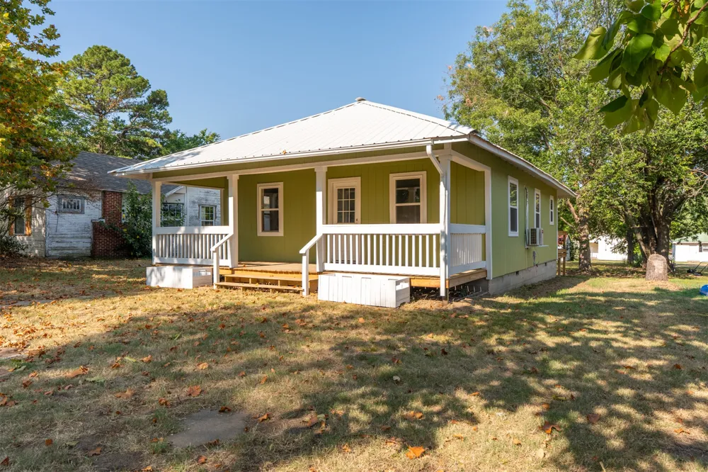123 S 9th Okemah, OK 74859