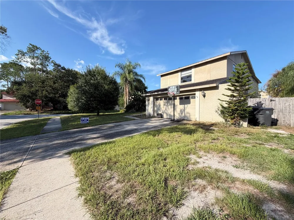 14705 PENGUIN PLACE Tampa, FL 33625