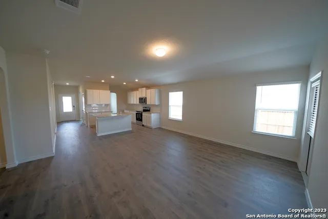 336 Great Raft Cibolo, TX 78108