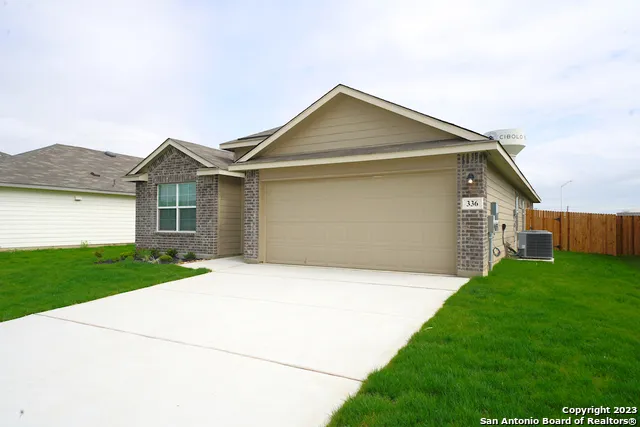 336 Great Raft Cibolo, TX 78108