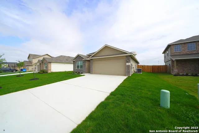 336 Great Raft Cibolo, TX 78108