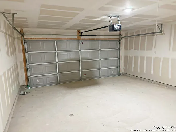 3821 Far Horizon Seguin, TX 78155
