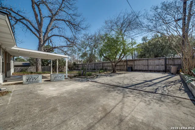244 HALCYON PL Alamo Heights, TX 78209