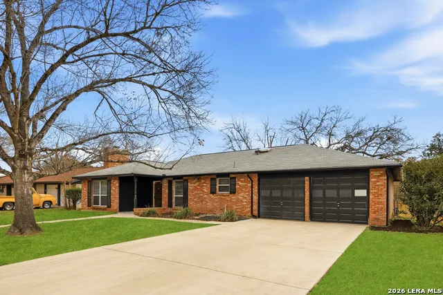 426 ZEPHYR DR Windcrest, TX 78239