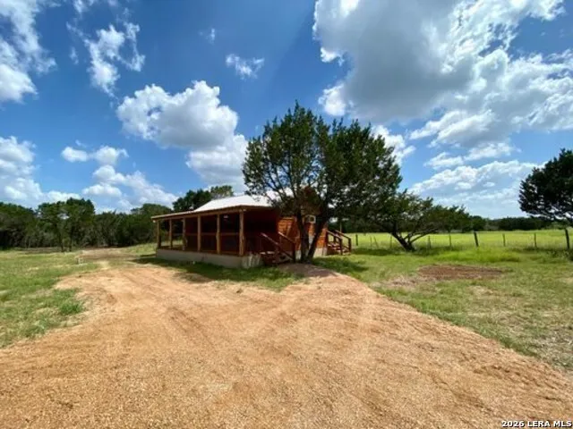 624 Deer Creek W Unit B Pipe Creek, TX 78063