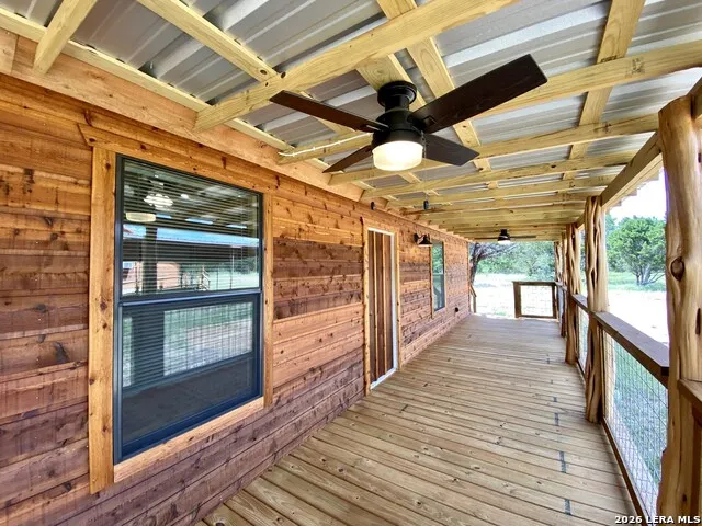 624 Deer Creek W Unit B Pipe Creek, TX 78063