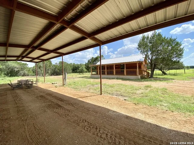 624 Deer Creek W Unit B Pipe Creek, TX 78063