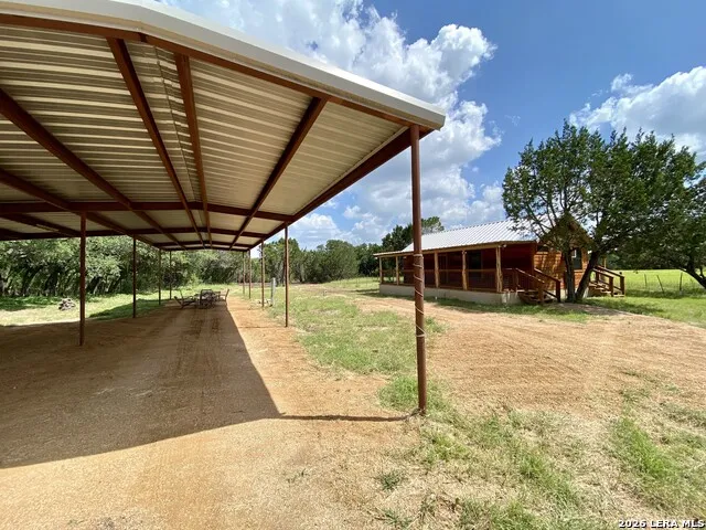 624 Deer Creek W Unit B Pipe Creek, TX 78063