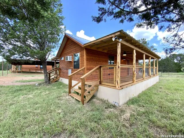 624 Deer Creek W Unit B Pipe Creek, TX 78063