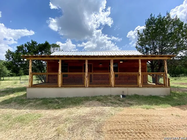 624 Deer Creek W Unit B Pipe Creek, TX 78063
