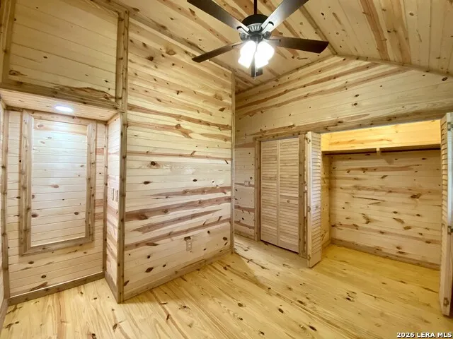 624 Deer Creek W Unit B Pipe Creek, TX 78063