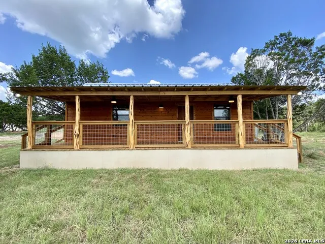 624 Deer Creek W Unit B Pipe Creek, TX 78063