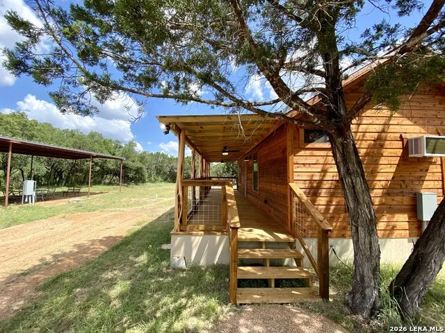 624 Deer Creek W Unit B Pipe Creek, TX 78063
