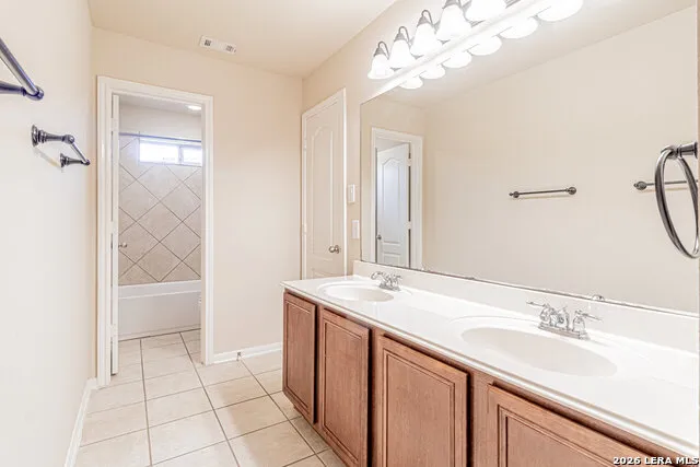 8707 ROSWELL RDG Helotes, TX 78023