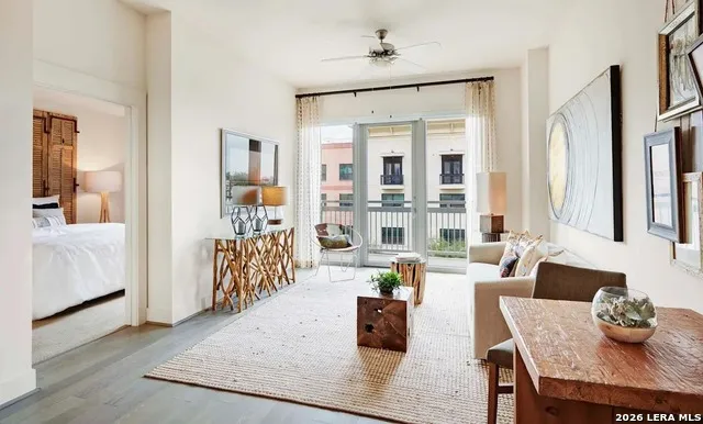 2727 TRAVIS ST Unit 316 Houston, TX 77006