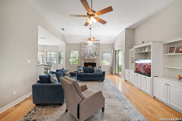 109 Trailcrest Hollywood Park, TX 78232