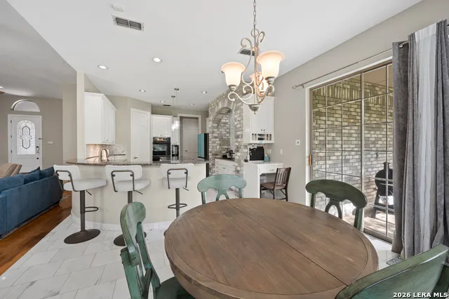109 Trailcrest Hollywood Park, TX 78232