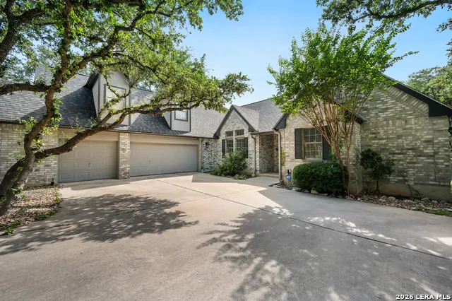 109 Trailcrest Hollywood Park, TX 78232