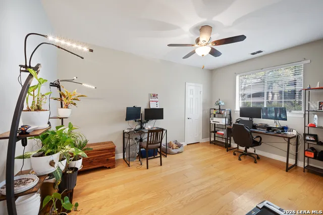 109 Trailcrest Hollywood Park, TX 78232