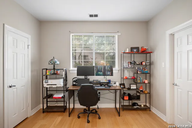 109 Trailcrest Hollywood Park, TX 78232