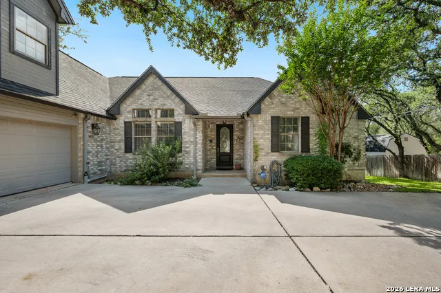 109 Trailcrest Hollywood Park, TX 78232
