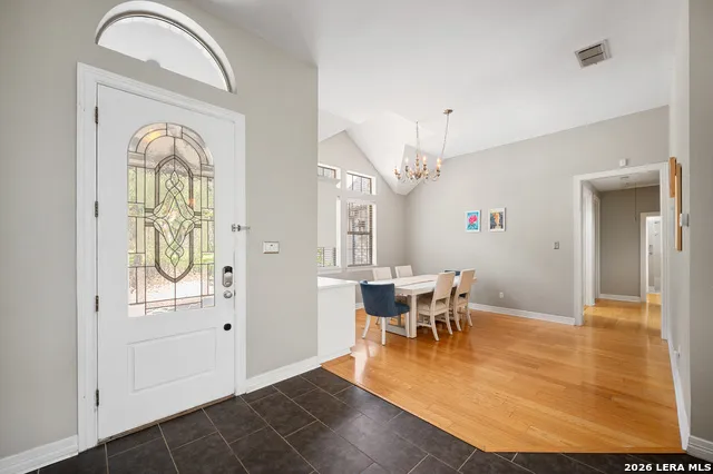 109 Trailcrest Hollywood Park, TX 78232