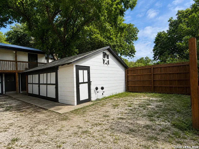 843 CROSS ST New Braunfels, TX 78130