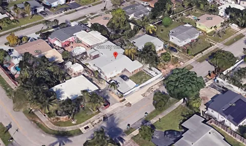4111 NW 10th Ter
