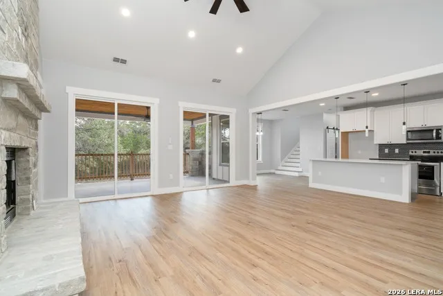 11608 Oak Country Helotes, TX 78023