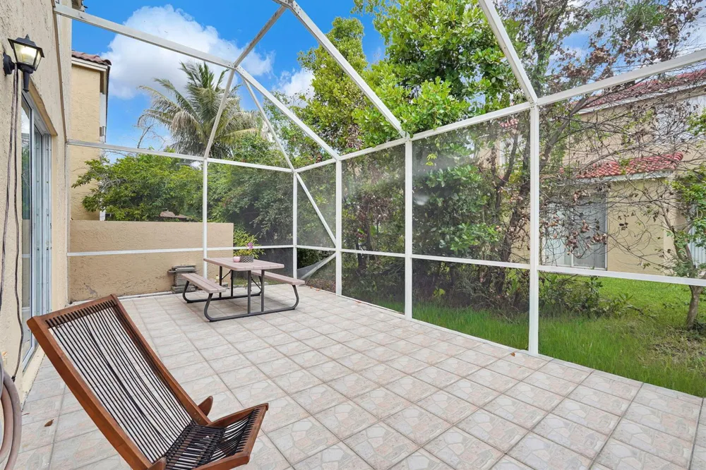 527 NW 87TH LANE Coral Springs, FL 33071