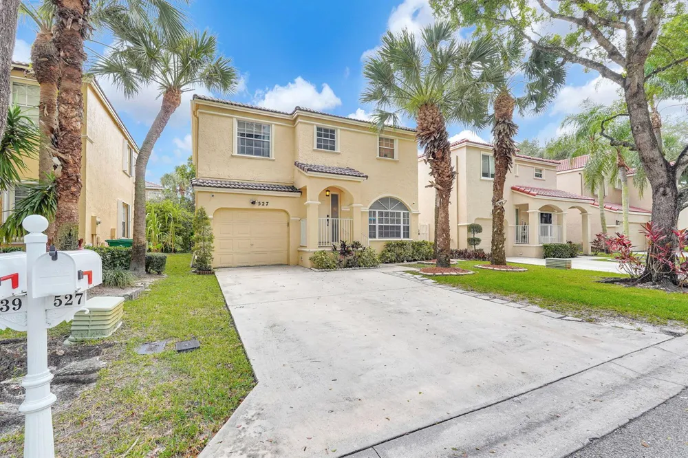 527 NW 87TH LANE Coral Springs, FL 33071