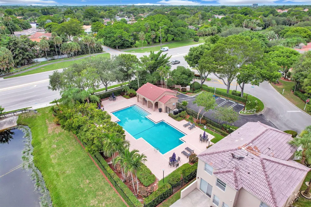 527 NW 87TH LANE Coral Springs, FL 33071