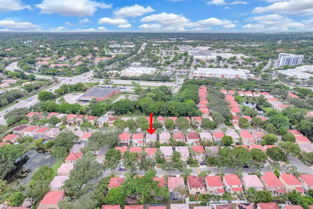 527 NW 87TH LANE Coral Springs, FL 33071