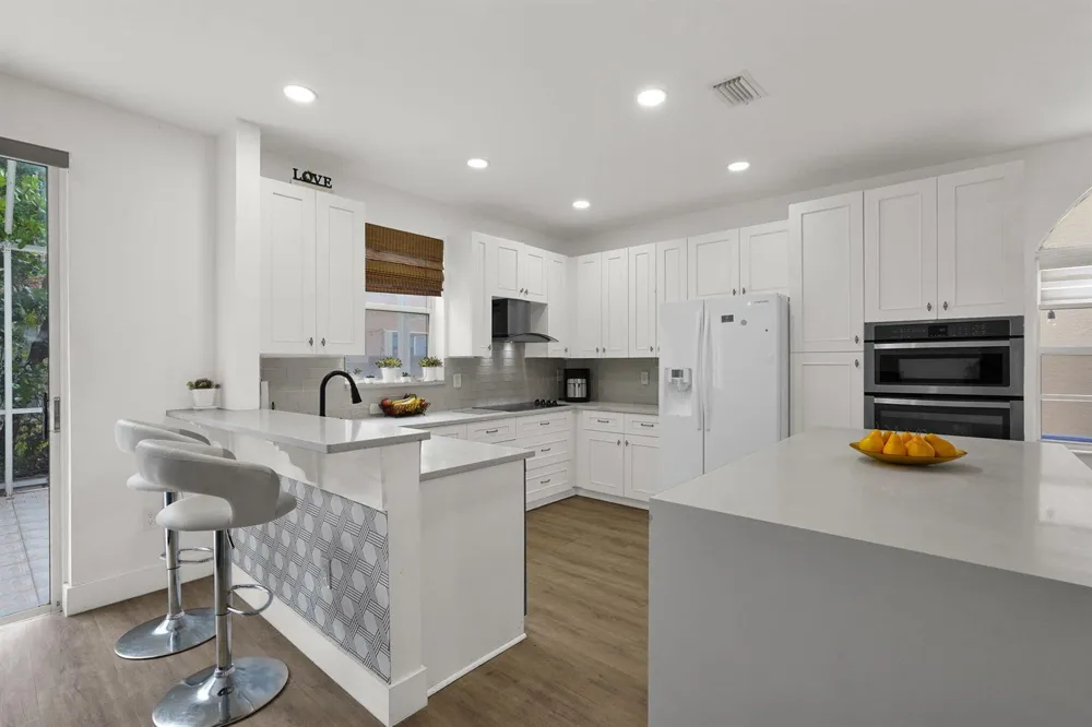 527 NW 87TH LANE Coral Springs, FL 33071