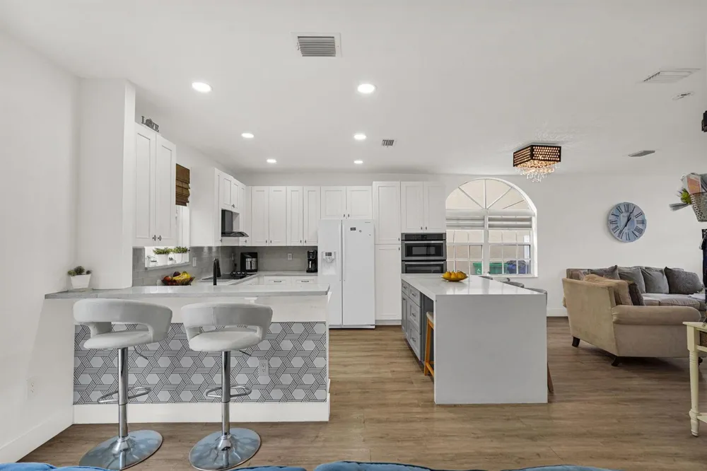 527 NW 87TH LANE Coral Springs, FL 33071