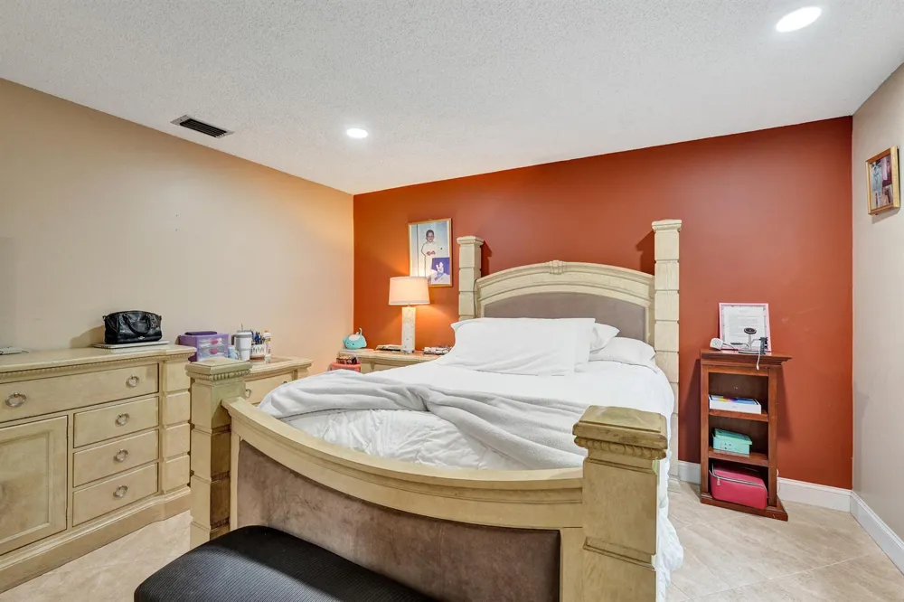 6134 E Wauconda Way E Lake Worth, FL 33463