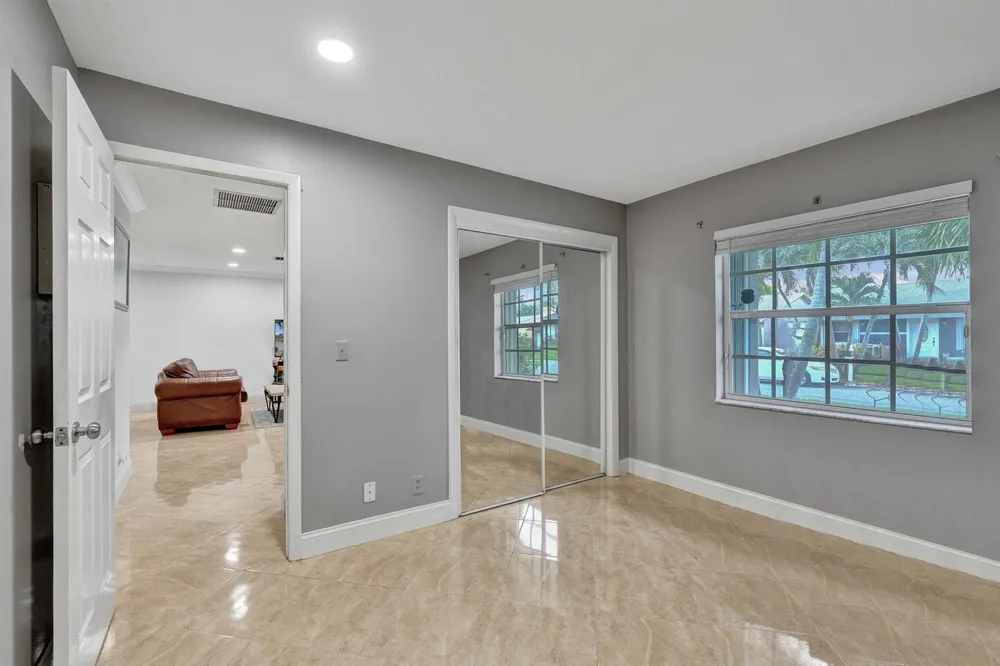 6134 E Wauconda Way E Lake Worth, FL 33463