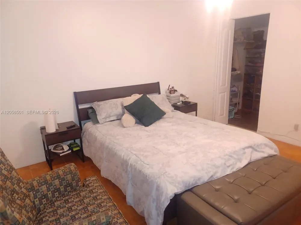 3777 NW 78th Ave #8E Davie, FL 33024