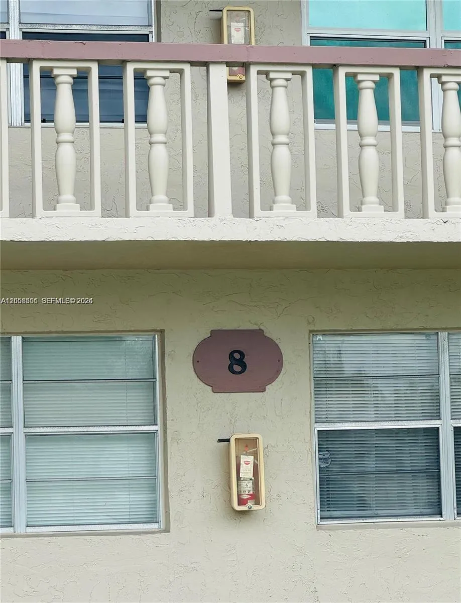 3777 NW 78th Ave #8E Davie, FL 33024