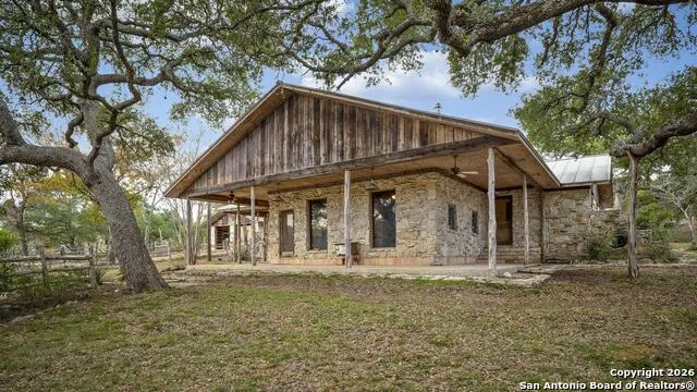 360 Kirk Ln Bulverde, TX 78163
