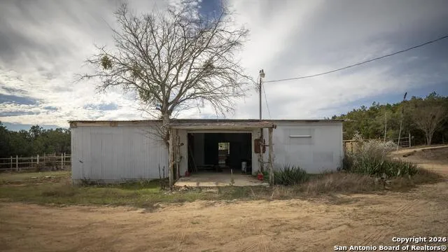 360 Kirk Ln Bulverde, TX 78163