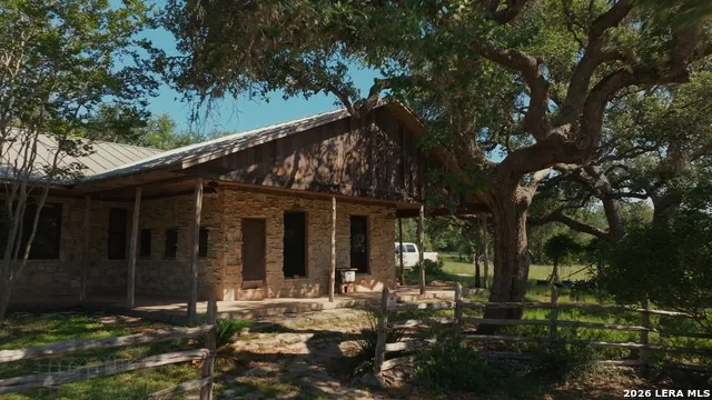 360 Kirk Ln Bulverde, TX 78163