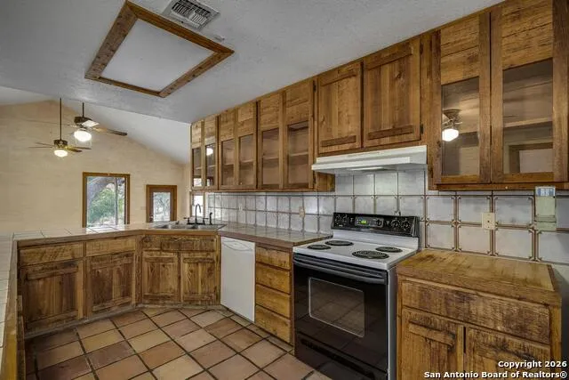 360 Kirk Ln Bulverde, TX 78163