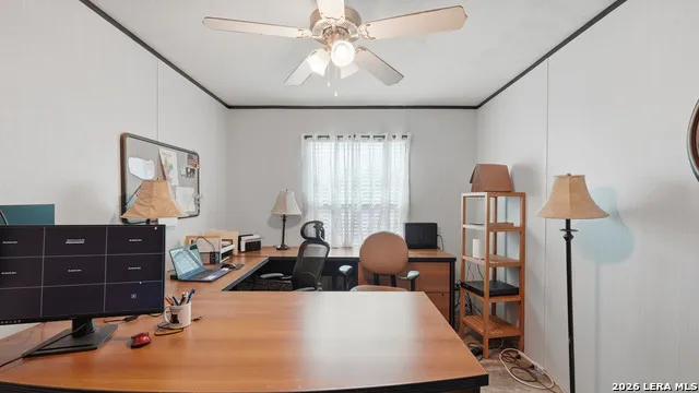 2141 County Road 132 Floresville, TX 78114